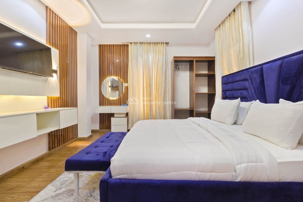 Aesthetically Pleasing 2 Bedrooms Apartment, Lekki Phase 1, Lekki, Lagos, Flat / Apartment Short Let