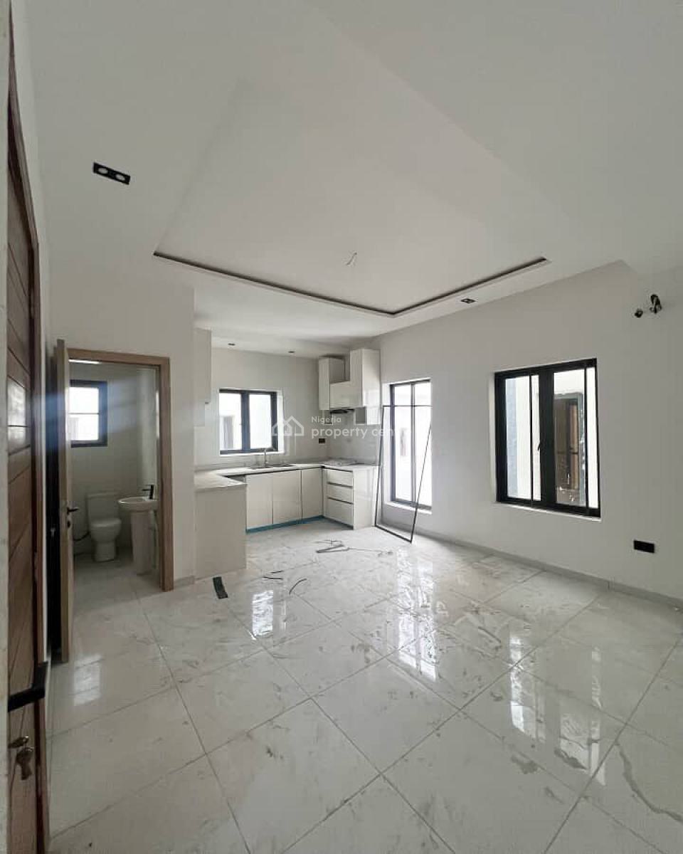 Fully Serviced 2 Bedroom Penthouse Apartment, Lekki Phase 1, Lekki, Lagos, Flat / Apartment for Rent
