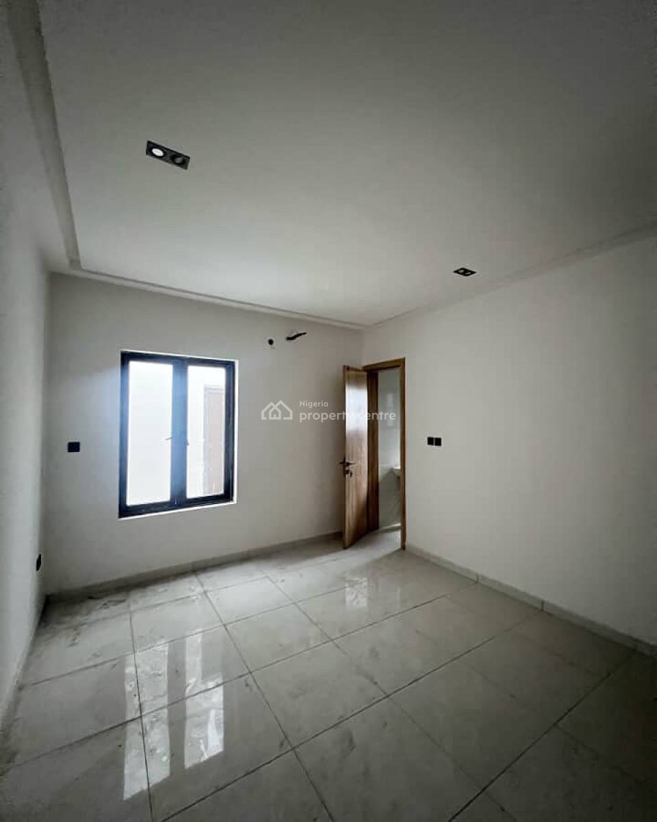 Fully Serviced 2 Bedroom Penthouse Apartment, Lekki Phase 1, Lekki, Lagos, Flat / Apartment for Rent