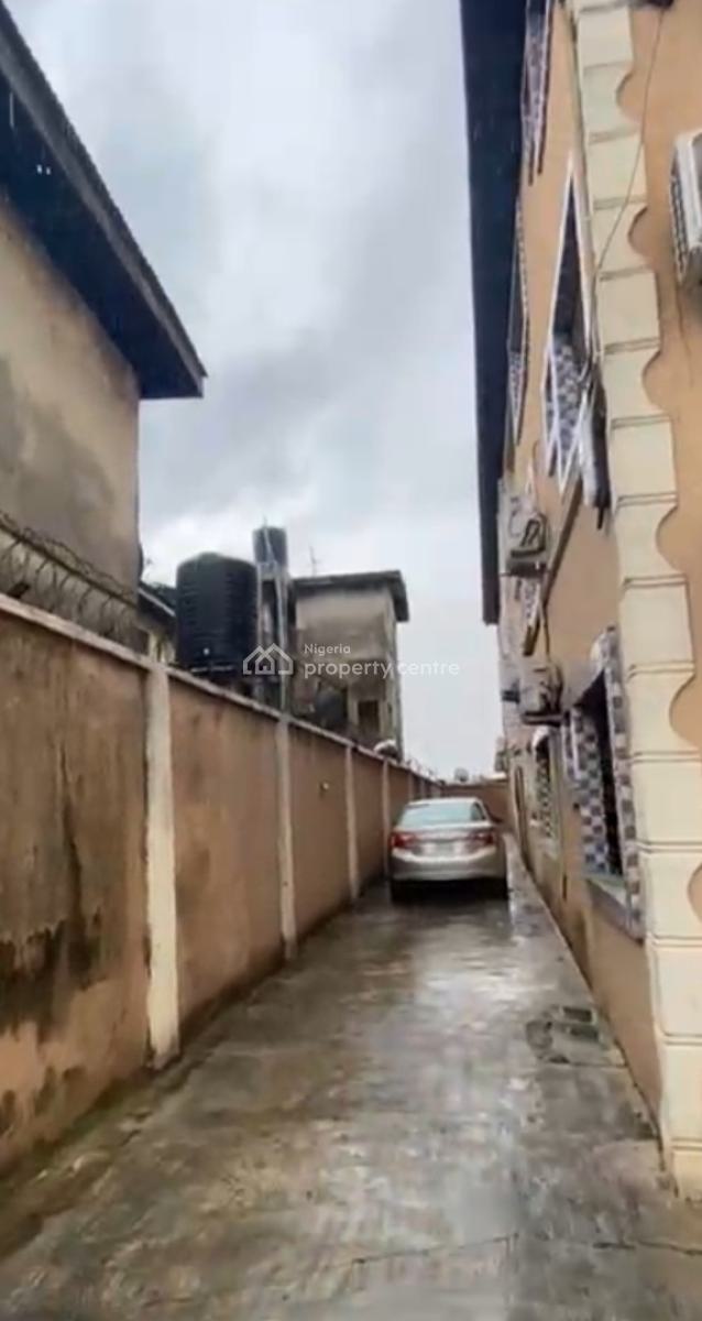 Spacious 6 Units of 3 Bedrooms Flat All Rooms En-suite with Guest Toilet, Ogudu, Lagos, Block of Flats for Sale