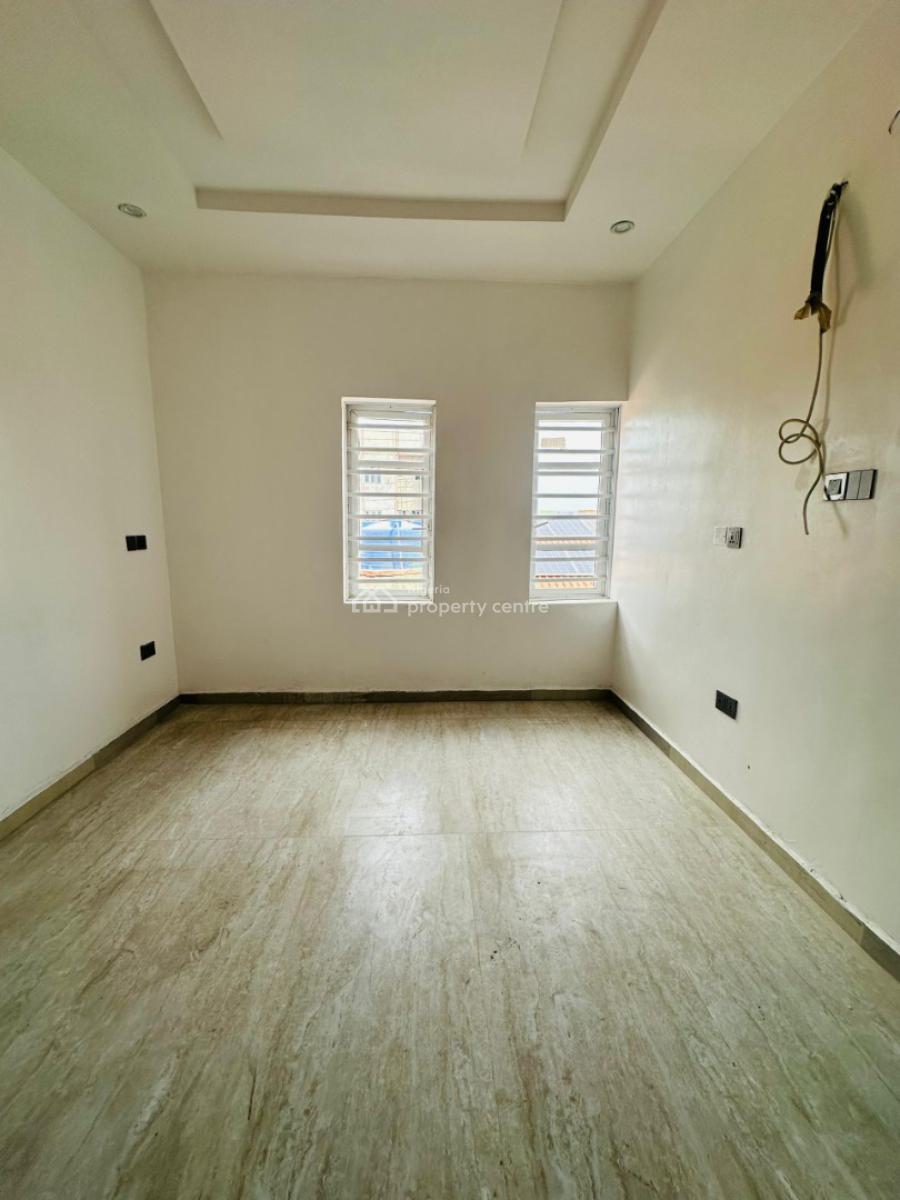 Standard 2 Bedroom Apartment, Ikeja, Lagos, Flat / Apartment for Sale