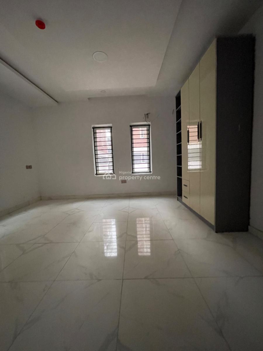 2 Bedroom Apartment Plus Bq, Freedom Way, Lekki Phase 1, Lekki, Lagos, Block of Flats for Sale