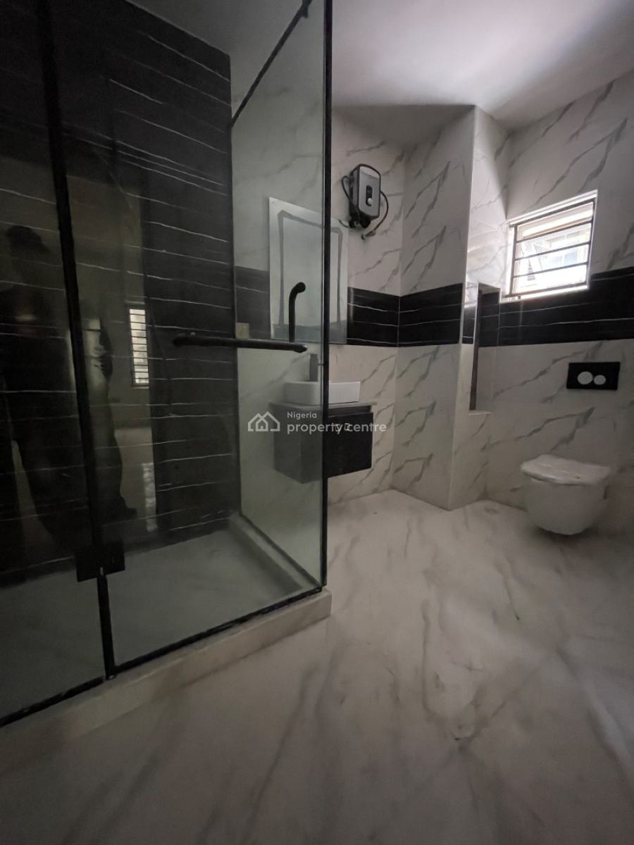 2 Bedroom Apartment Plus Bq, Freedom Way, Lekki Phase 1, Lekki, Lagos, Block of Flats for Sale