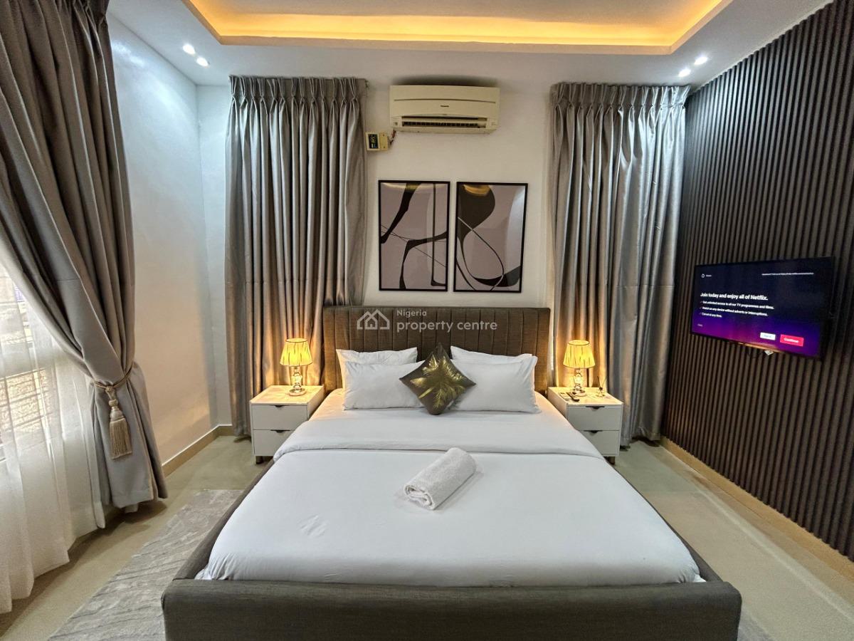 Furnished Lovely 3 Bedrooms Apartment, Off Bourdhilon, Ikoyi, Lagos, Flat / Apartment for Rent