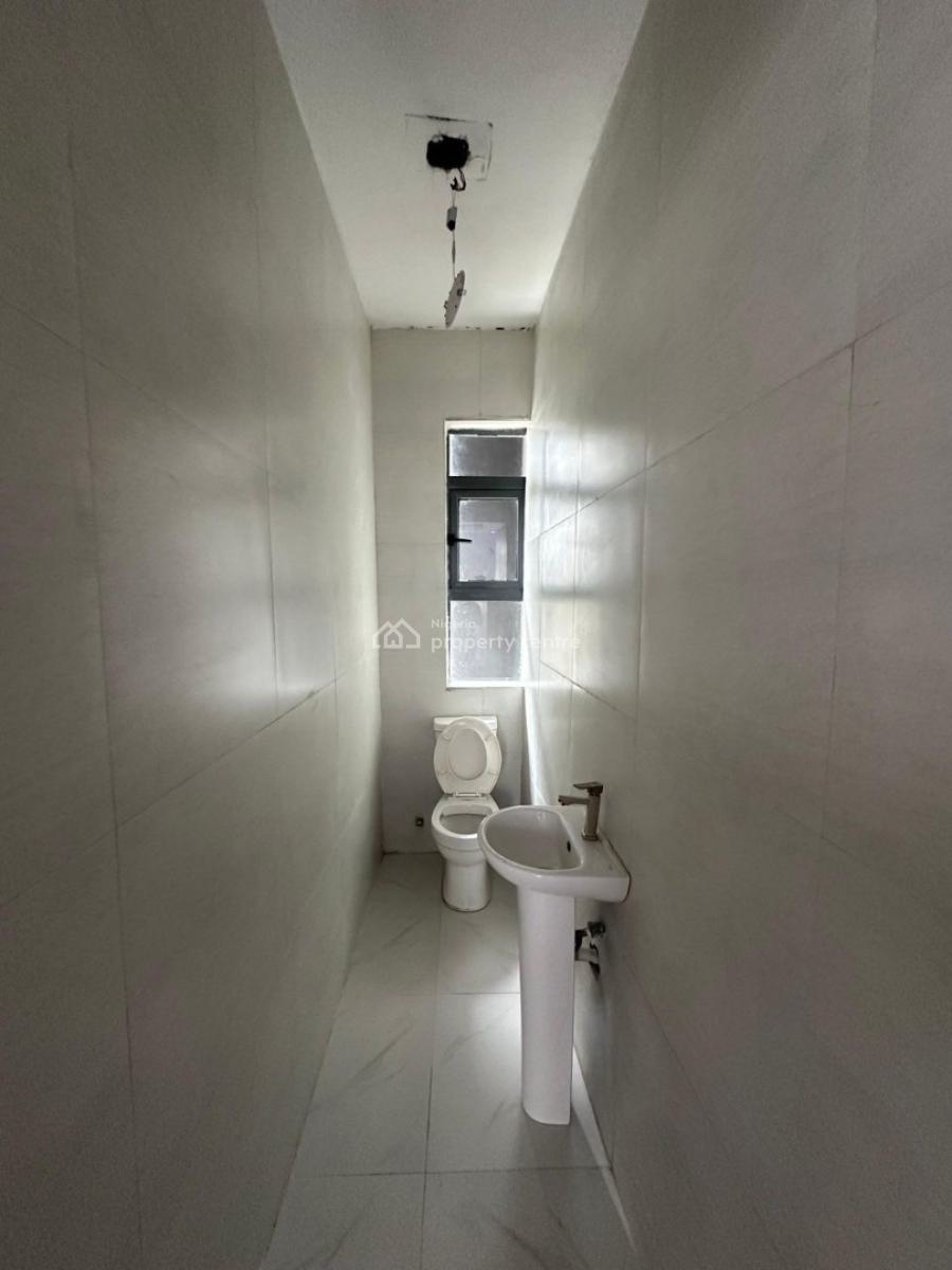Well Built 2 Units of 2 Bedroom Apartment in an Estate, Chevron Drive Lekki Lagos, Lekki, Lagos, Flat / Apartment for Rent
