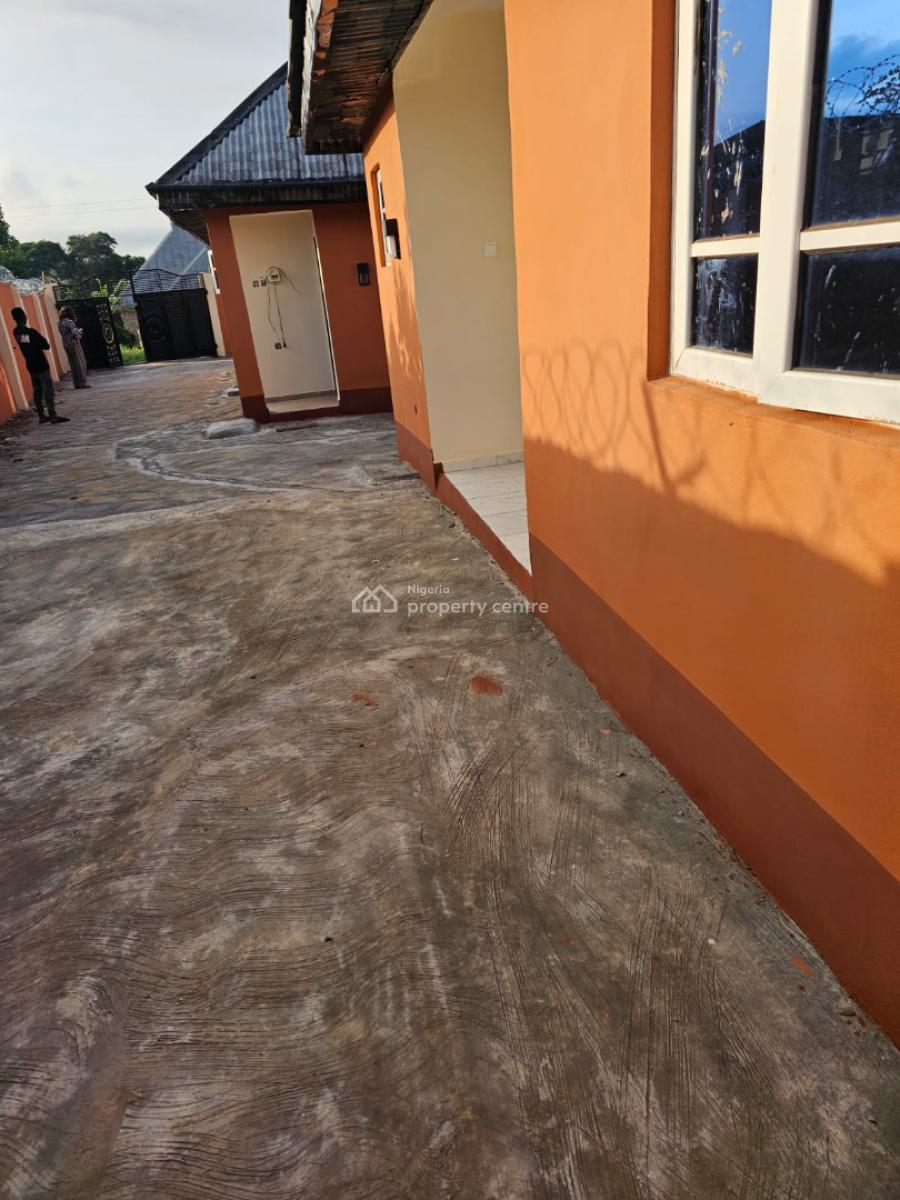 Newly Built Twin Flats in a Good Area, Akilapa Iyalode Area Olorunda Abaa Akobo, Akobo, Ibadan, Oyo, Detached Bungalow for Sale