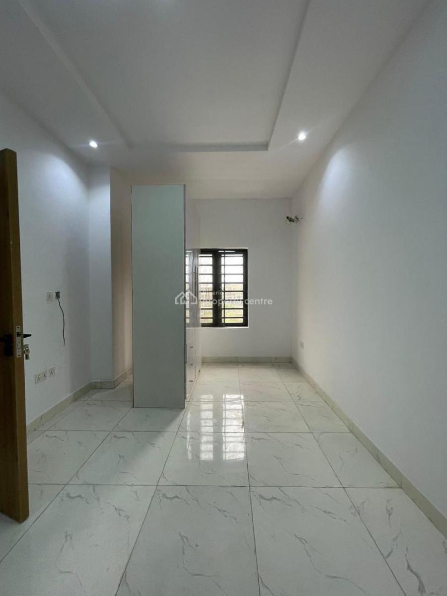 2 & 3 Bedroom Penthouse with Elevator, Central Gas and Gym, Lekki Phase 1, Lekki, Lagos, Flat / Apartment for Sale