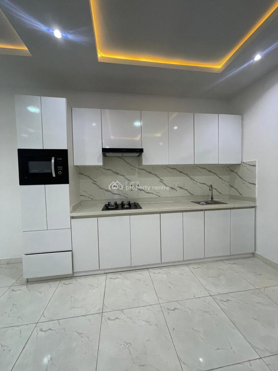 2 & 3 Bedroom Penthouse with Elevator, Central Gas and Gym, Lekki Phase 1, Lekki, Lagos, Flat / Apartment for Sale