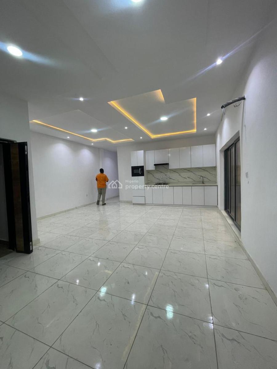 2 & 3 Bedroom Penthouse with Elevator, Central Gas and Gym, Lekki Phase 1, Lekki, Lagos, Flat / Apartment for Sale
