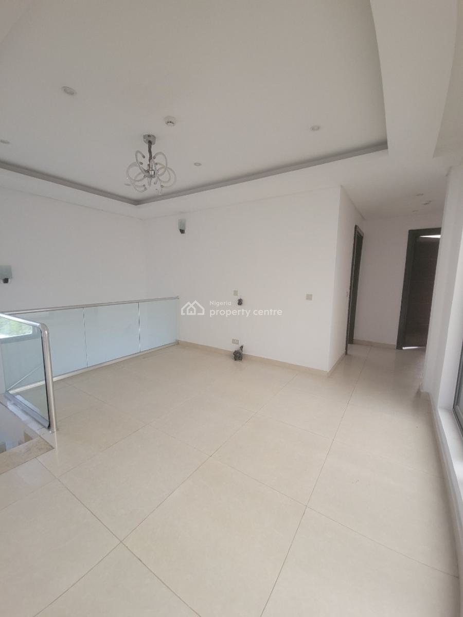 Well Maintained 4bedroom Maisonette Penthouse in Banana Island, Banana Island, Ikoyi, Lagos, Flat / Apartment for Rent