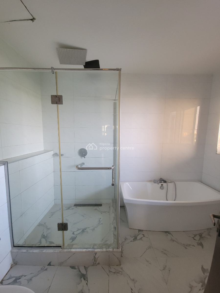 Well Maintained 4bedroom Maisonette Penthouse in Banana Island, Banana Island, Ikoyi, Lagos, Flat / Apartment for Rent