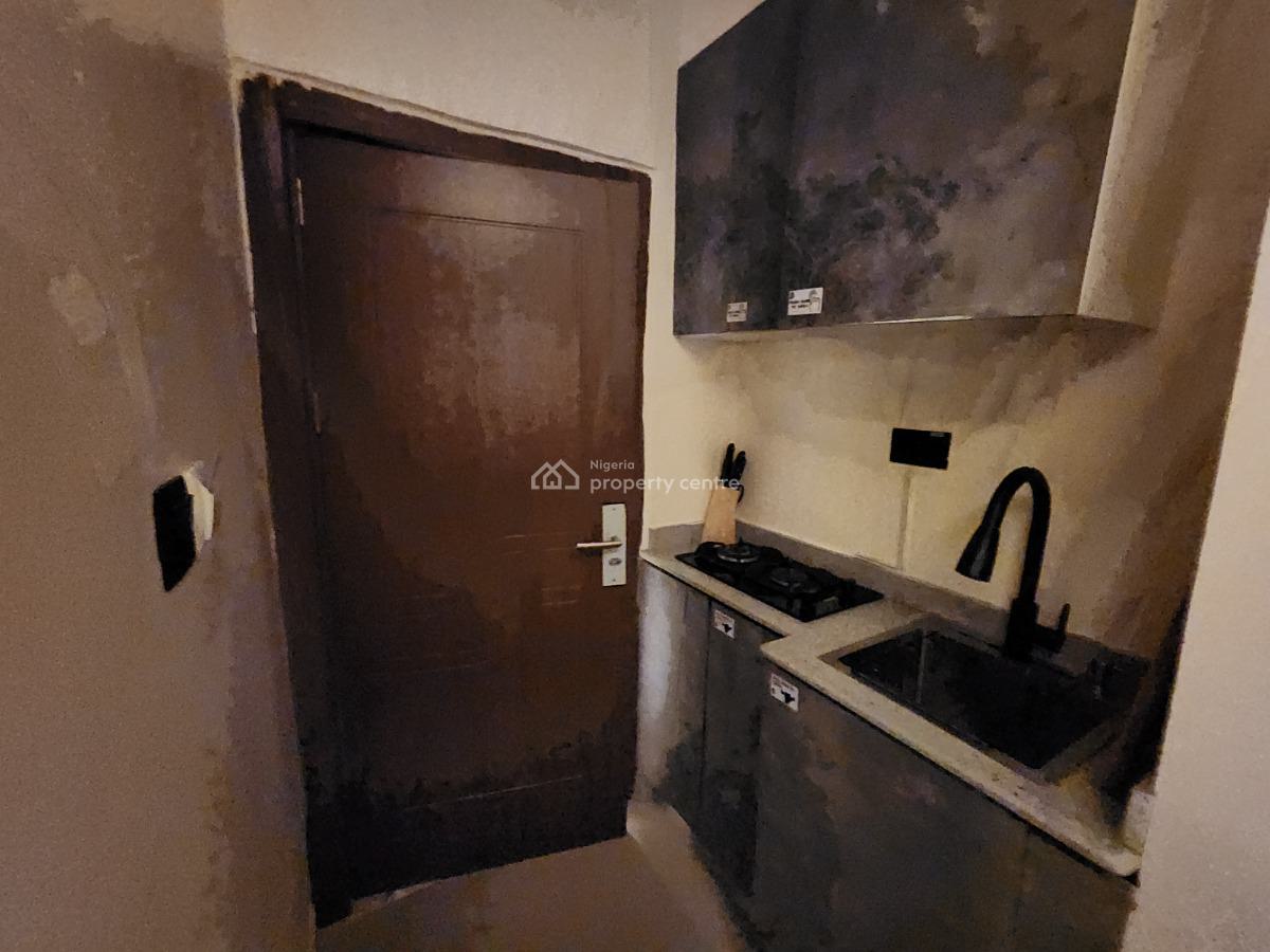 Brand New and Well Located Studio Apartment, Life Camp, Abuja, Self Contain (single Rooms) Short Let