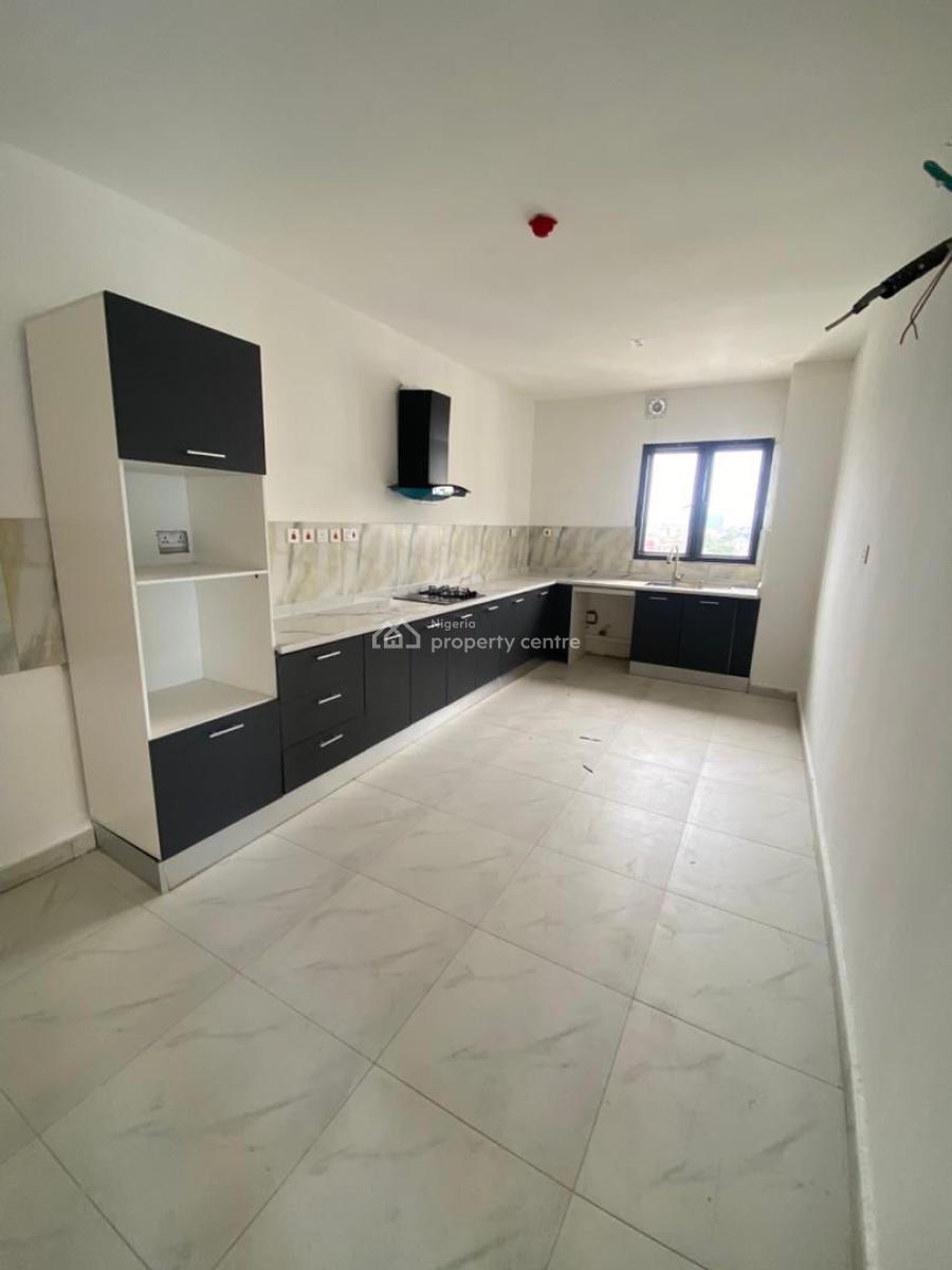 Fully Serviced 4bedroom Maisonettes & 3bedroom Apartment with Bq-pool, Lekki Phase 1, Lekki, Lagos, Flat / Apartment for Rent
