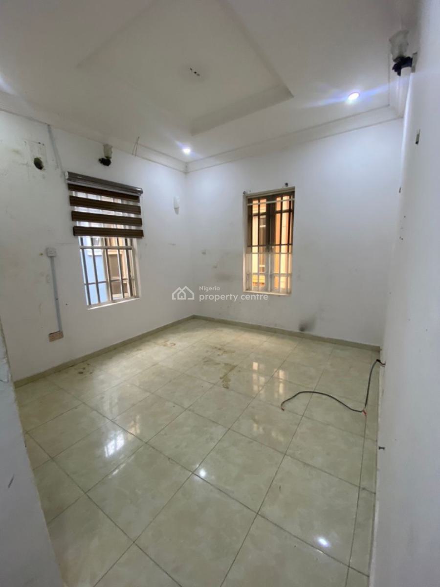 3 Bedroom Semi Detached Duplex Self Compound, Chevron, Lekki Expressway, Lekki, Lagos, Semi-detached Duplex for Rent