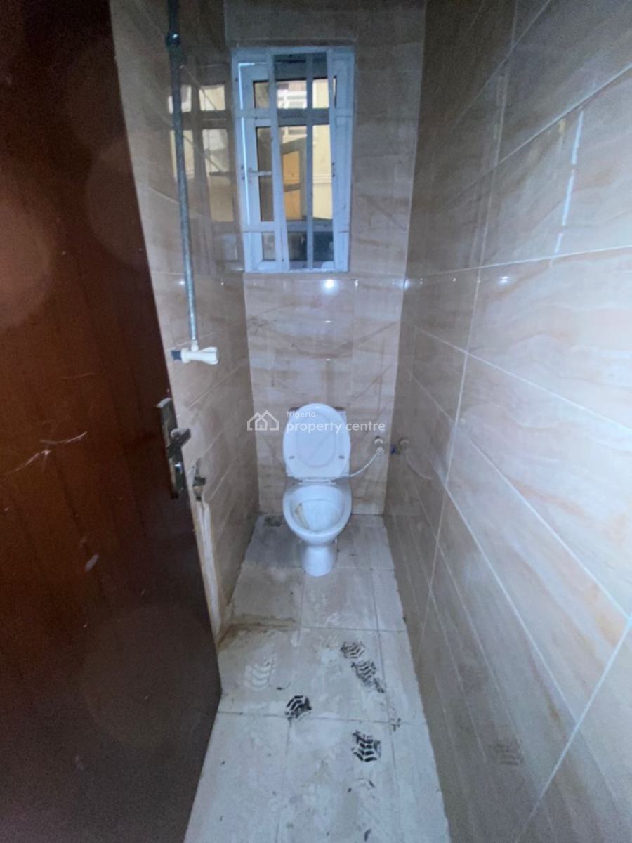 3 Bedroom Semi Detached Duplex Self Compound, Chevron, Lekki Expressway, Lekki, Lagos, Semi-detached Duplex for Rent