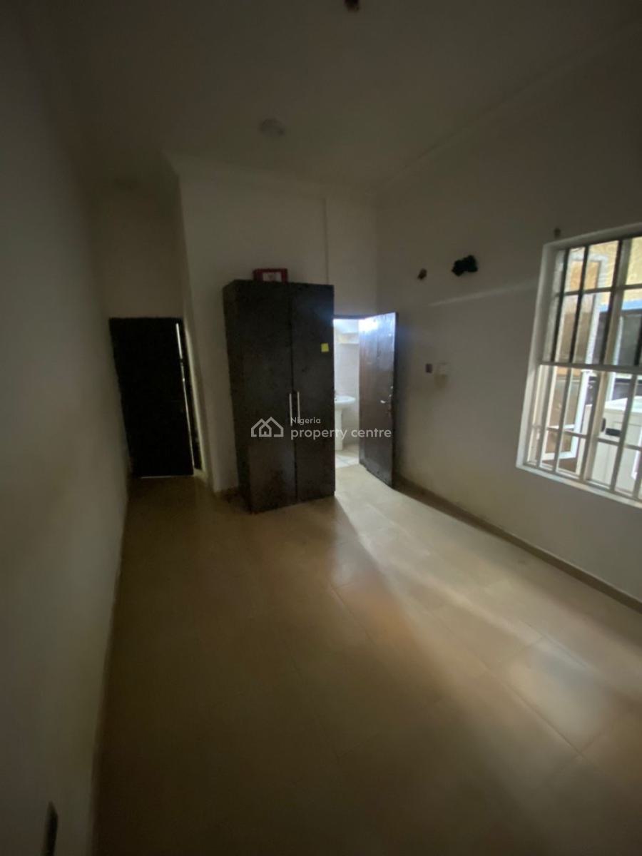 3 Bedroom Semi Detached Duplex Self Compound, Chevron, Lekki Expressway, Lekki, Lagos, Semi-detached Duplex for Rent