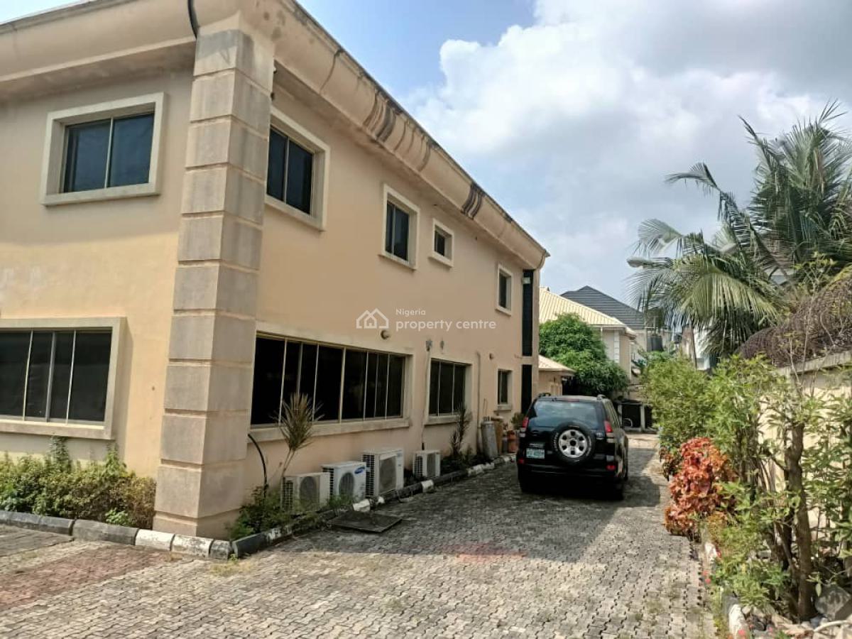 7 Rooms Duplex with 2 Rooms Bq on 905sqm, Thomas Estate, Ajah, Lagos, Detached Duplex for Sale