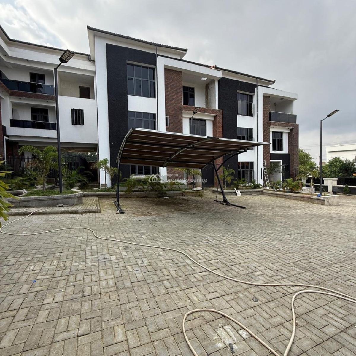 Luxury Corner Piece 4 Bedroom Terrace with 3bq, Two Living Rooms, 5 Minutes Drive to Wuse 2, Kado, Abuja, Terraced Duplex for Sale