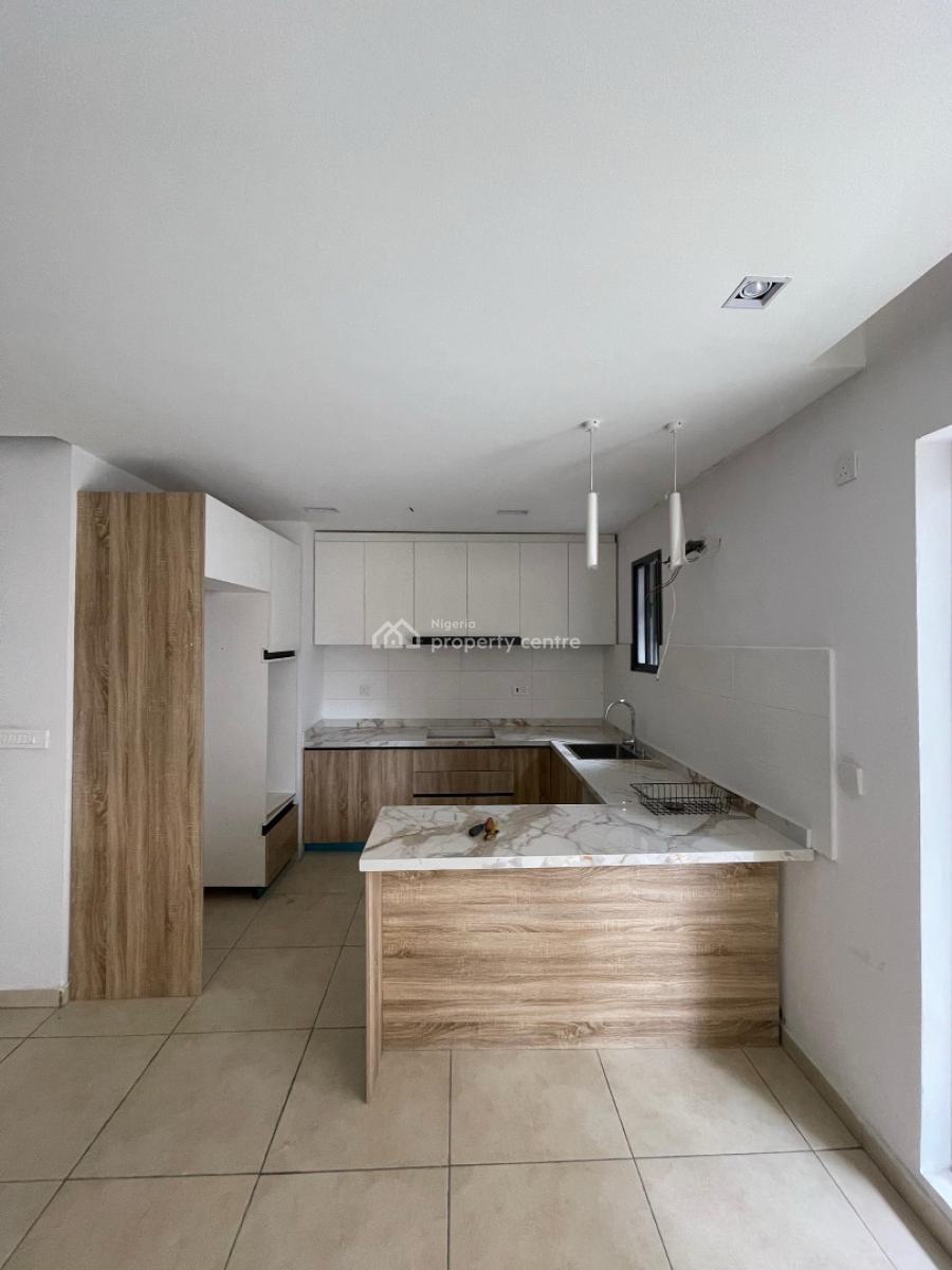 Luxury 2bedroom Apartment, Ologolo, Lekki, Lagos, Flat / Apartment for Sale