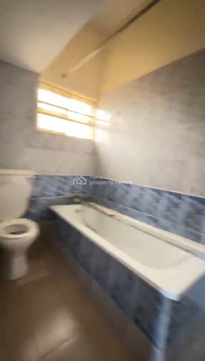 2 Bedroom Detached Bungalow, Office Or Residence, Maitama Main, Maitama District, Abuja, Detached Bungalow for Rent