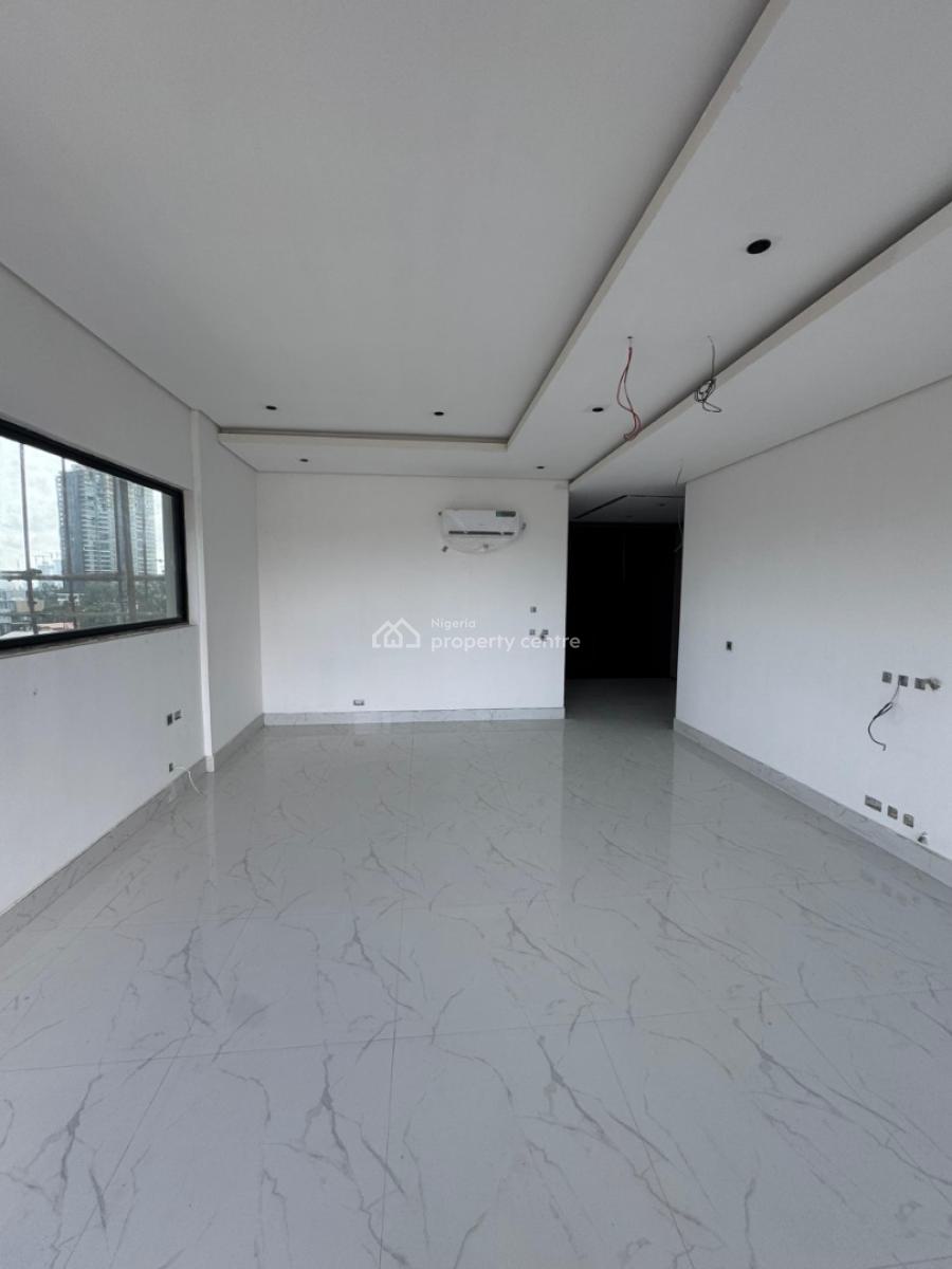 Lovely 4 Bedroom Penthouse W/ Bq, Gym, Pool, Elevator in a Prime Area, Ikoyi, Lagos, House for Sale