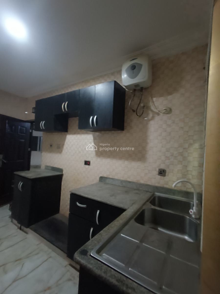 Well Built 3 Bedroom Flat, Ocean Palm, Ajah, Lagos, Flat / Apartment for Rent