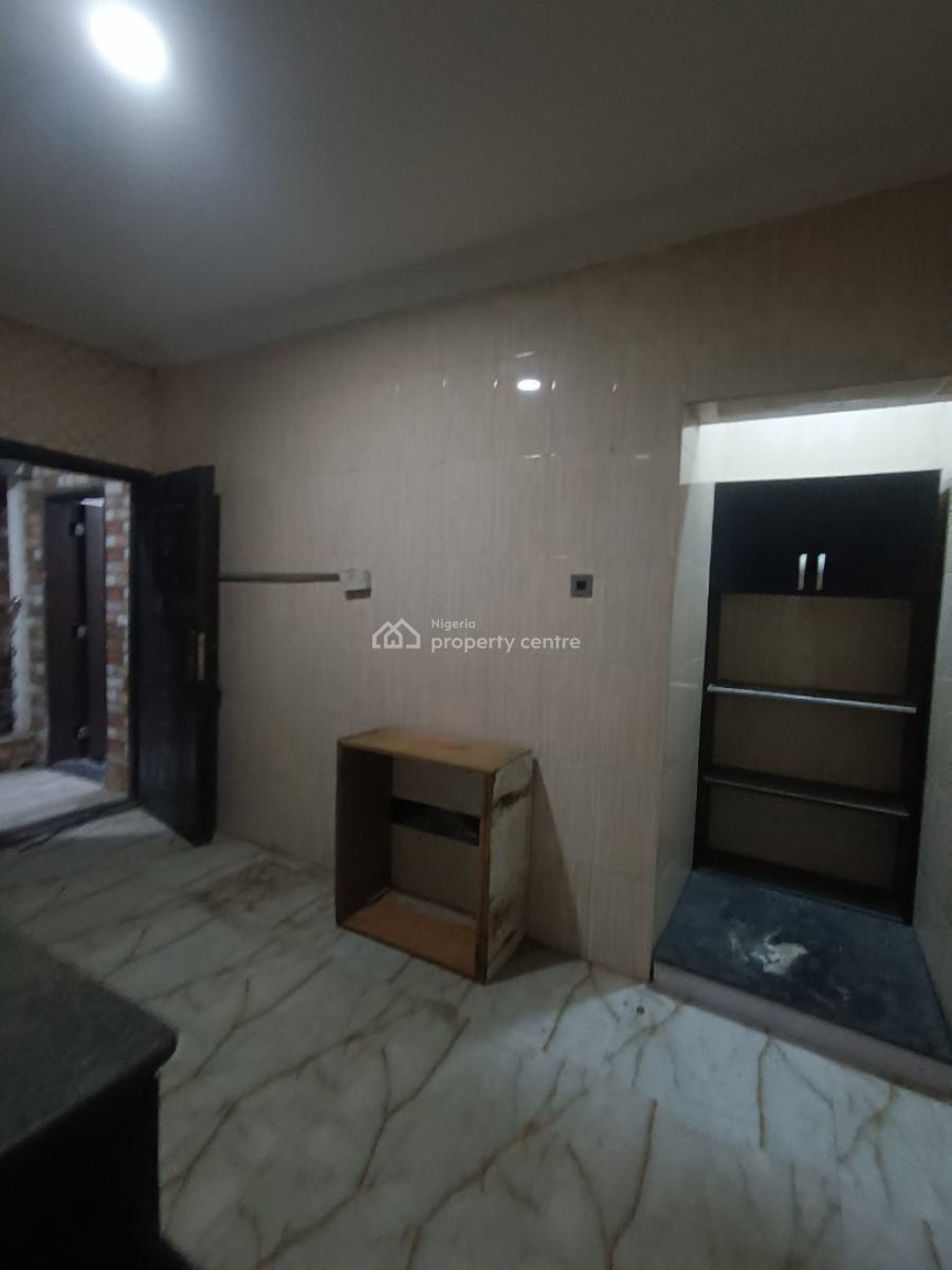 Well Built 3 Bedroom Flat, Ocean Palm, Ajah, Lagos, Flat / Apartment for Rent