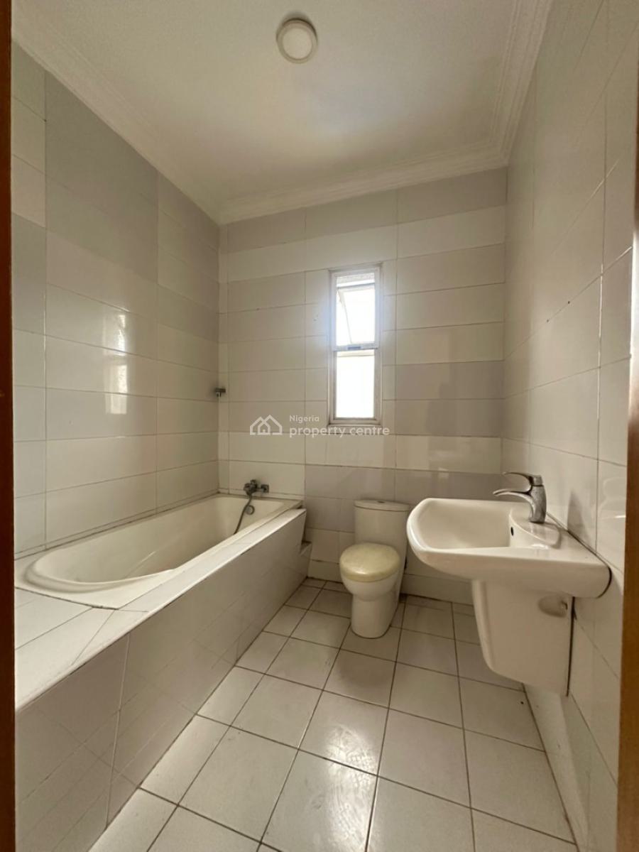 4 Bed  Terrace Duplex with Bq and Pool  & Gym, Lekki Phase 1, Lekki, Lagos, Terraced Duplex for Sale