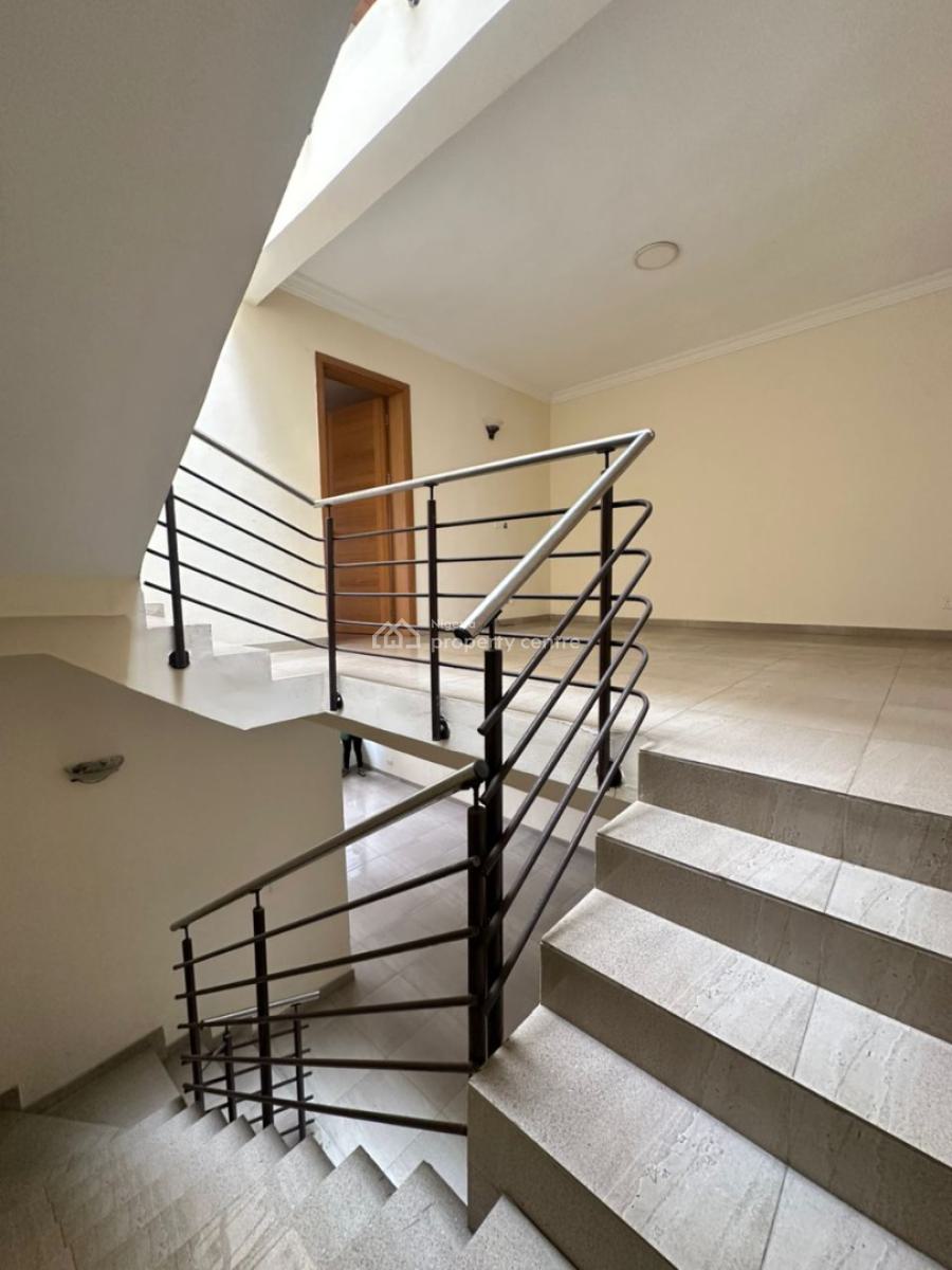 4 Bed  Terrace Duplex with Bq and Pool  & Gym, Lekki Phase 1, Lekki, Lagos, Terraced Duplex for Sale