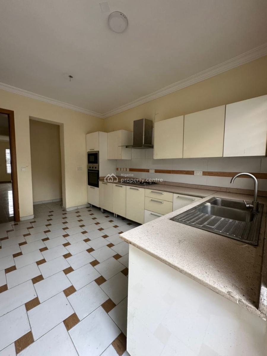 4 Bed  Terrace Duplex with Bq and Pool  & Gym, Lekki Phase 1, Lekki, Lagos, Terraced Duplex for Sale