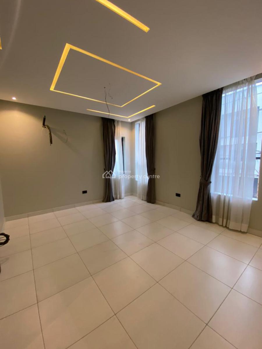 Luxurious 4 Bedroom Terrace Duplex with a Secured Estate, Lekki Phase 1, Lekki, Lagos, House for Sale