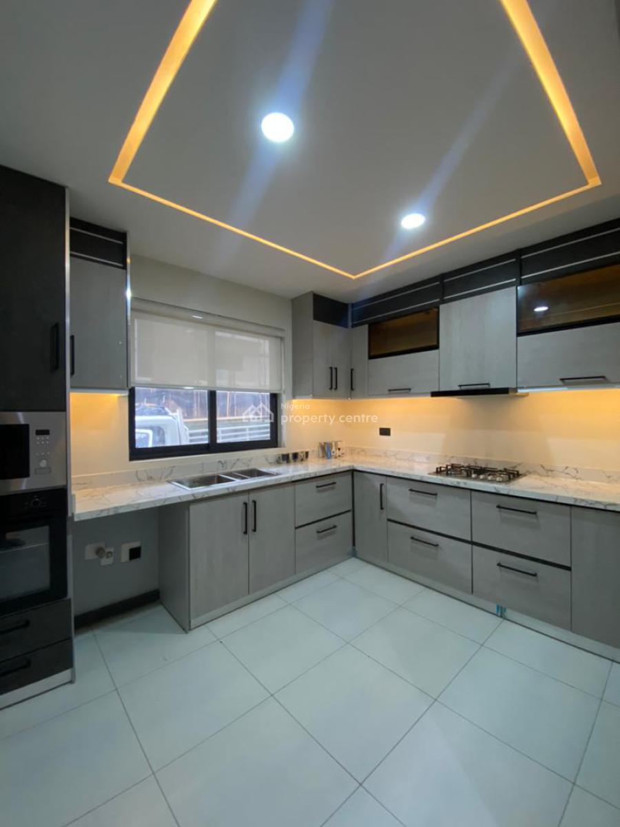 Luxurious 4 Bedroom Terrace Duplex with a Secured Estate, Lekki Phase 1, Lekki, Lagos, House for Sale