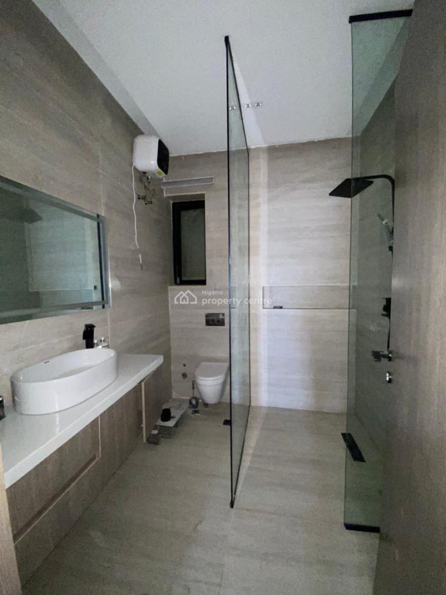 Beautiful 2 Bedroom Apartment Within a Serene Vicinity, Lekki Phase 1, Lekki, Lagos, Flat / Apartment for Sale