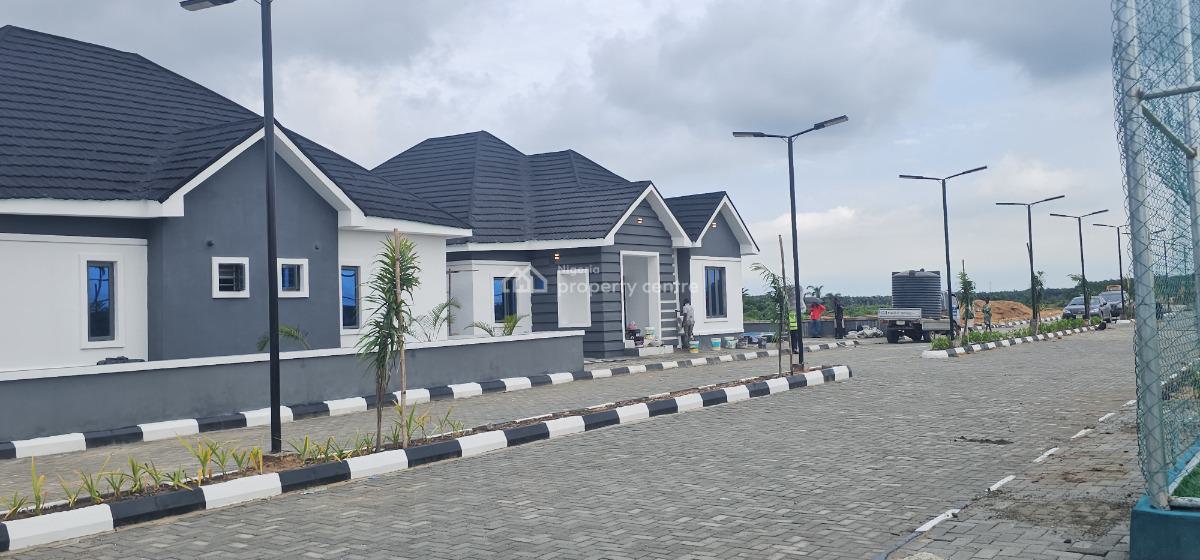 Contemporary 3 Bedrooms Detached Bungalow with 5m Initial Deposit, About 3 Minutes Drive From The Expressway, Eleranigbe, Ibeju Lekki, Lagos, Detached Bungalow for Sale