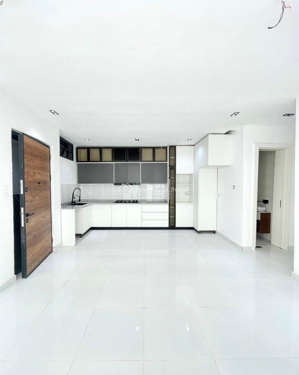 2bedroom Apartment, Ologolo, Lekki, Lagos, Flat / Apartment for Rent