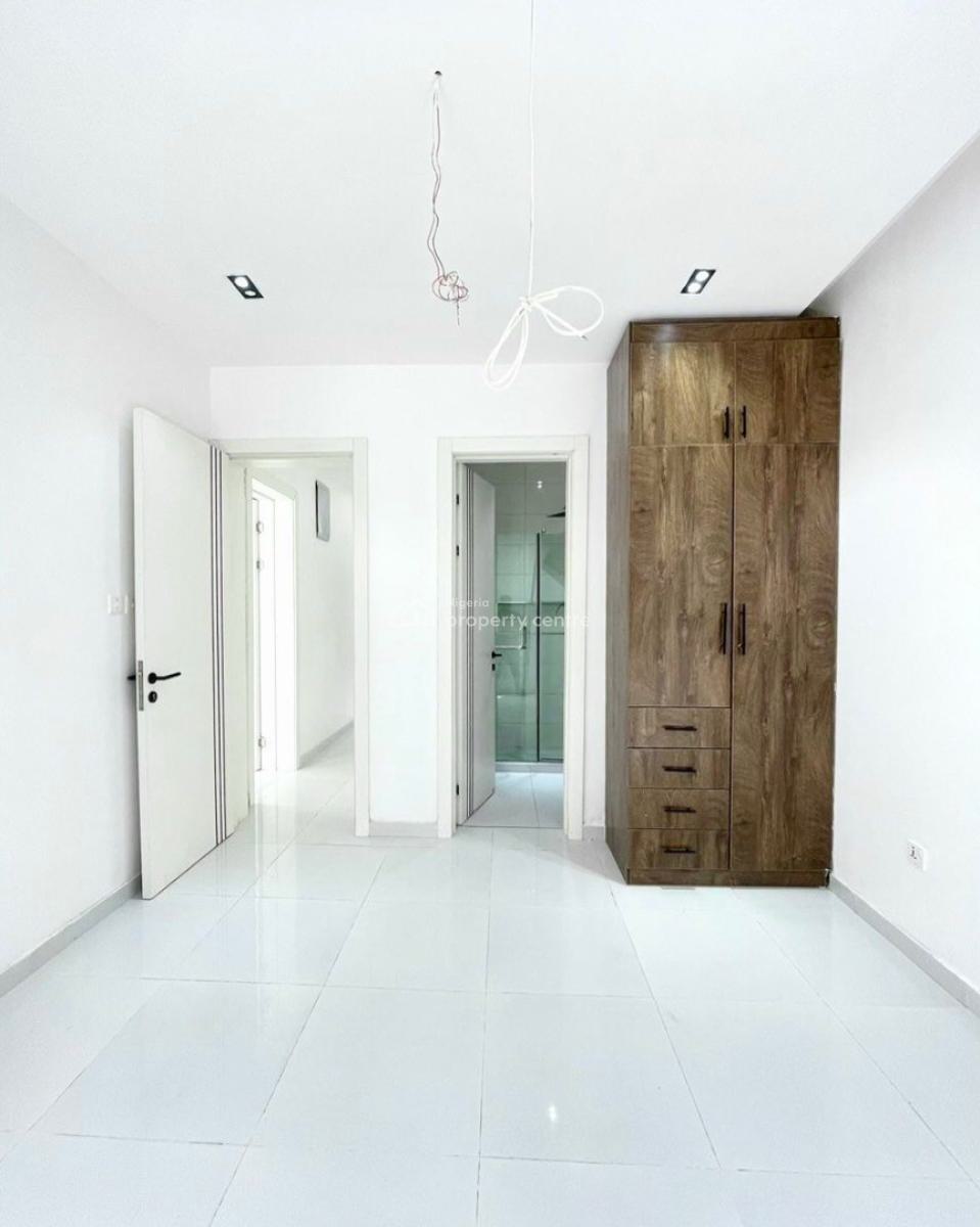 2bedroom Apartment, Ologolo, Lekki, Lagos, Flat / Apartment for Rent