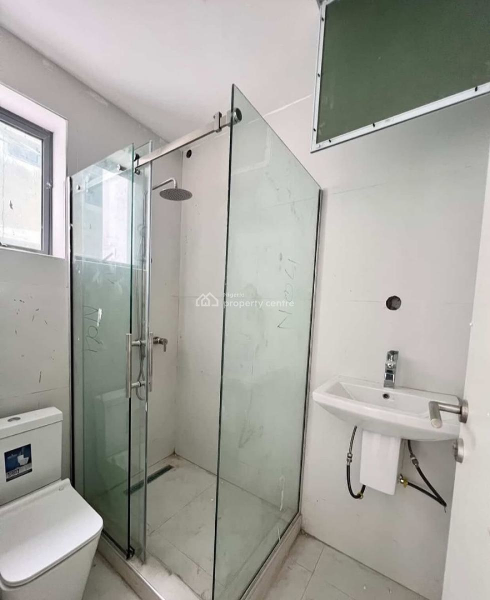 Newly Built and Serviced with 24/7 Power Supply 2 Bedroom En-suite Flat, Lekki Phase 1, Lekki, Lagos, Flat / Apartment for Rent