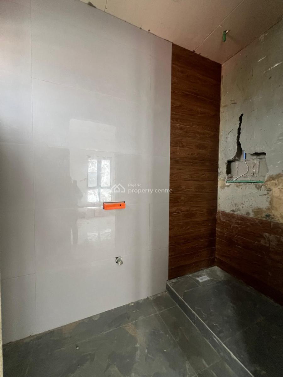 Smart 2 Bedroom Penthouse Apartment with Bq, Lekki Phase 1, Lekki, Lagos, Flat / Apartment for Sale