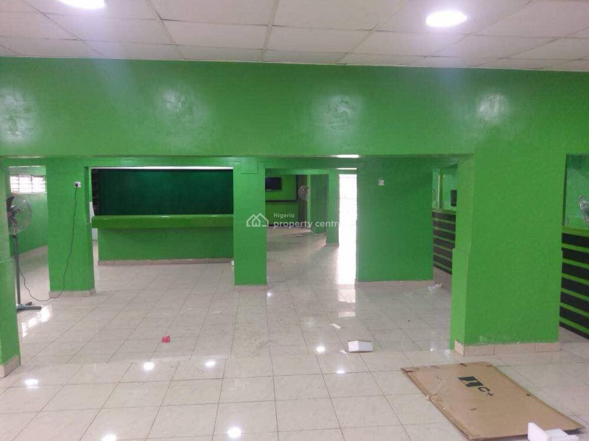 Commercial Building, Oshodi Expressway, Oshodi, Lagos, Commercial Property for Rent