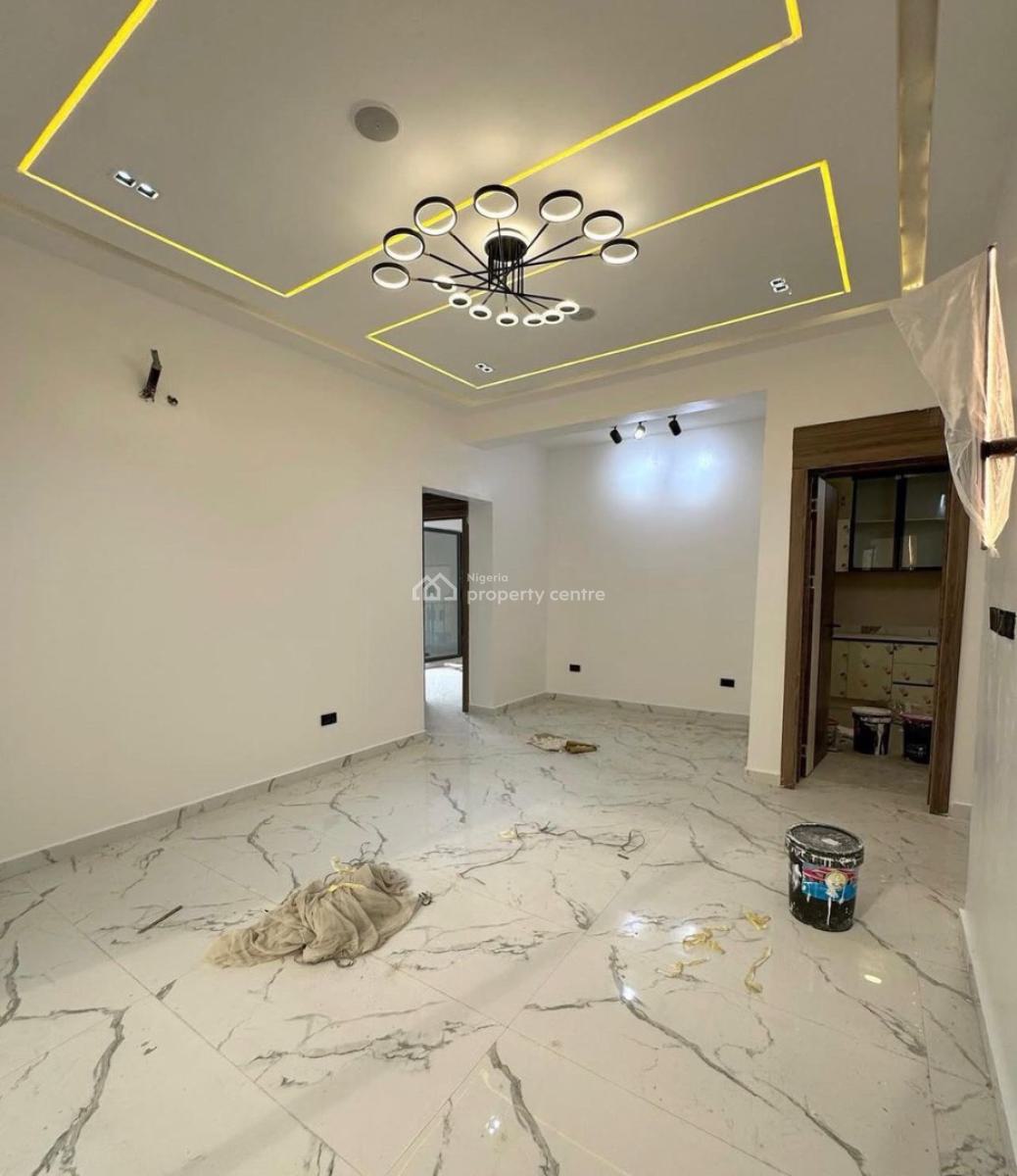 2bedroom Apartment, Lekki Phase 1, Lekki, Lagos, Block of Flats for Sale
