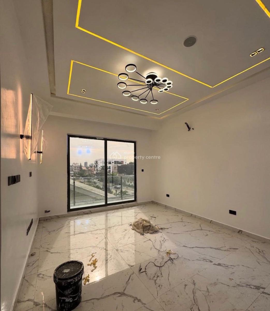 2bedroom Apartment, Lekki Phase 1, Lekki, Lagos, Block of Flats for Sale