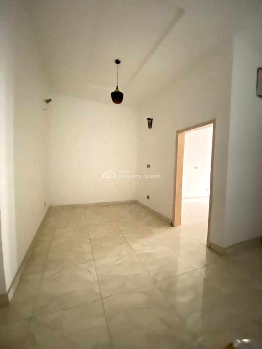 4 Bedroom Terrace Duplex in a Secured Estate, Ikota, Lekki, Lagos, Terraced Duplex for Sale