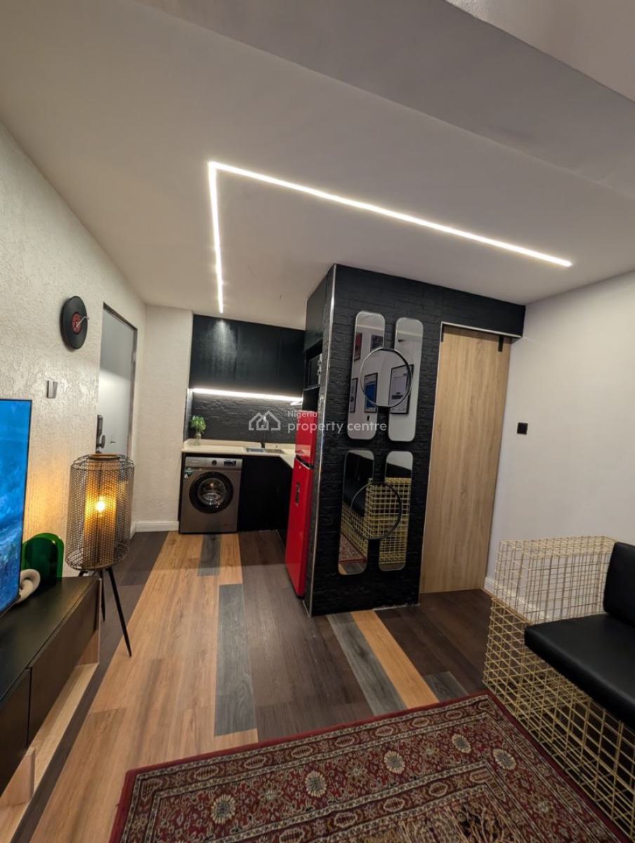 1 Bedroom Loft Apartment, Onike, Yaba, Lagos, Mini Flat (room and Parlour) Short Let