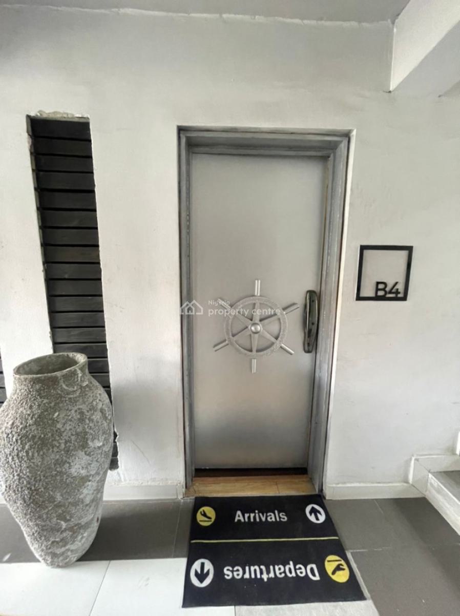 1 Bedroom Loft Apartment, Onike, Yaba, Lagos, Mini Flat (room and Parlour) Short Let
