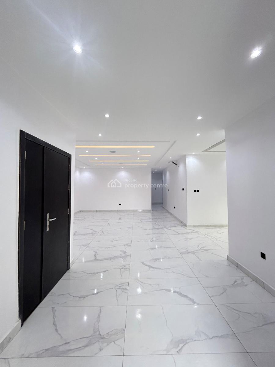 Luxury 3 Bedroom Apartment with Bq, Lekki Phase 1, Lekki, Lagos, Flat / Apartment for Sale