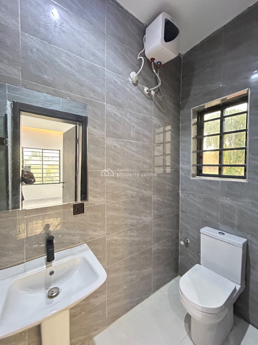 Luxury 3 Bedroom Apartment with Bq, Lekki Phase 1, Lekki, Lagos, Flat / Apartment for Sale