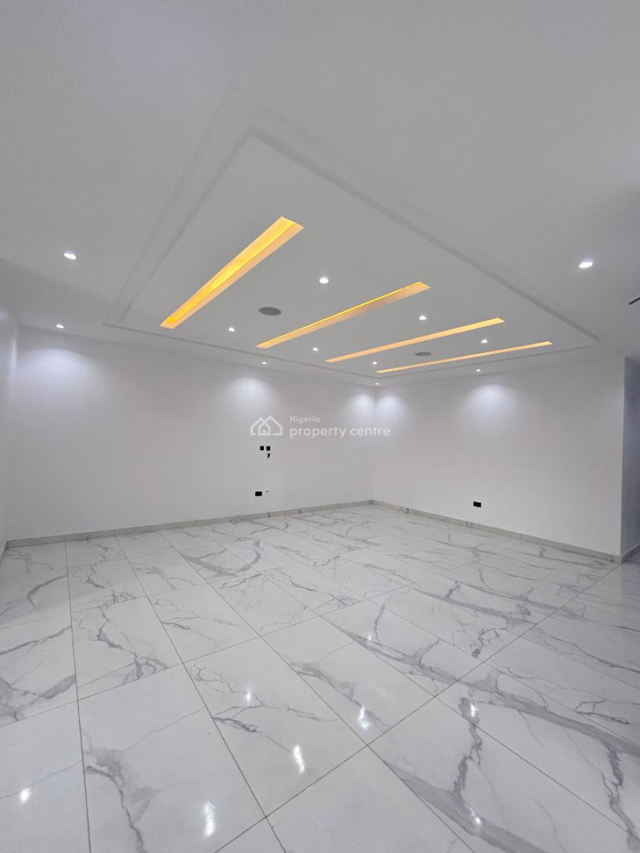 Luxury 3 Bedroom Apartment with Bq, Lekki Phase 1, Lekki, Lagos, Flat / Apartment for Sale