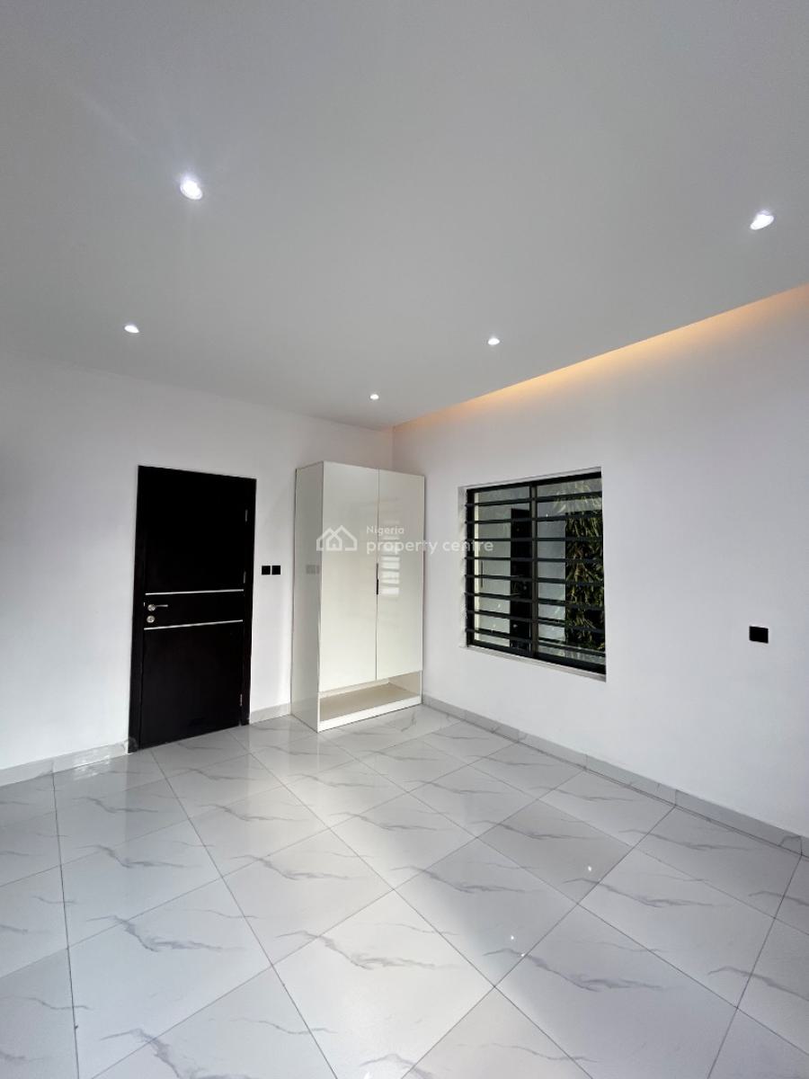 Luxury 3 Bedroom Apartment with Bq, Lekki Phase 1, Lekki, Lagos, Flat / Apartment for Sale