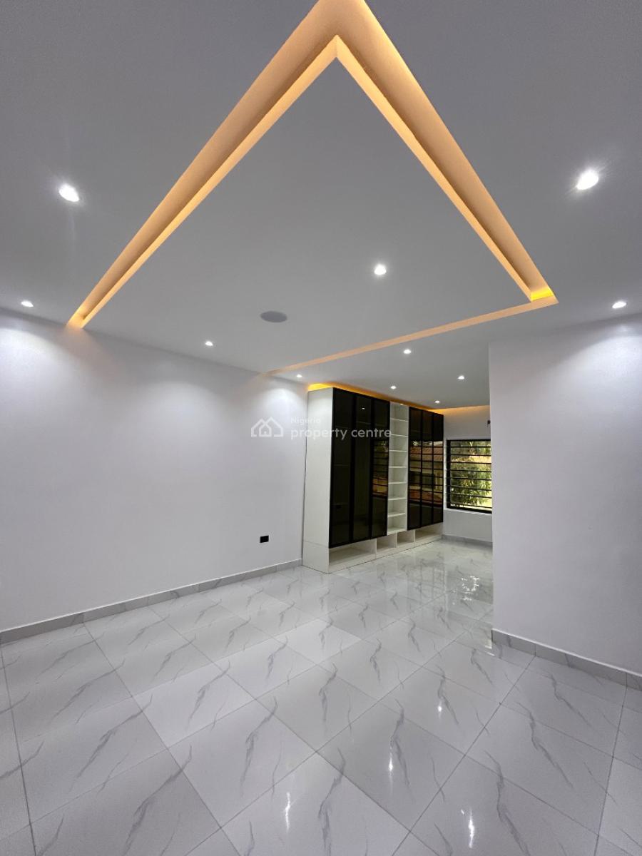 Luxury 3 Bedroom Apartment with Bq, Lekki Phase 1, Lekki, Lagos, Flat / Apartment for Sale