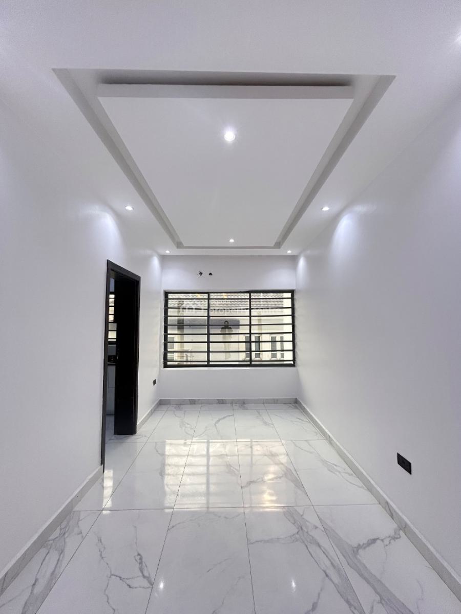 Luxury 3 Bedroom Apartment with Bq, Lekki Phase 1, Lekki, Lagos, Flat / Apartment for Sale